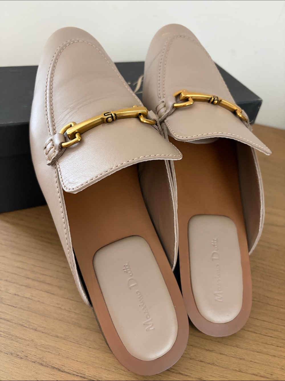 Massimo Dutti Leather Mule Loafers with Gold Buckle - Picture 5 of 9